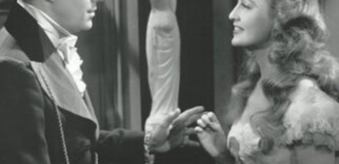 the kiss sculpture 1 cropped