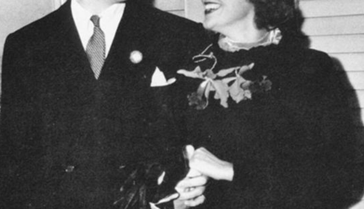 Nelson Eddy Jeanette MacDonald on a date